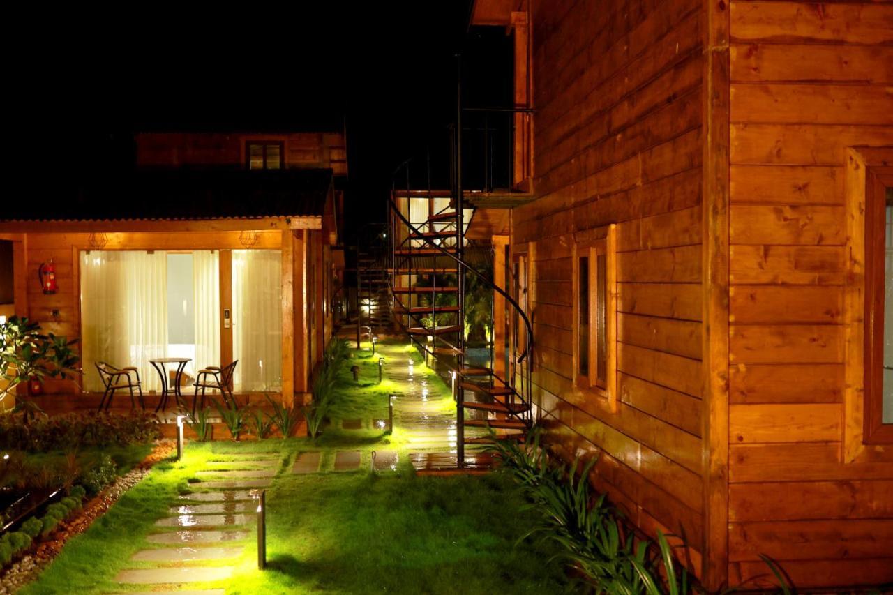 Wooden Ecr Sea Resort Pondichéry Extérieur photo