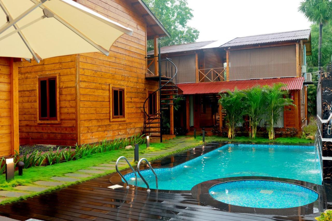 Wooden Ecr Sea Resort Pondichéry Extérieur photo